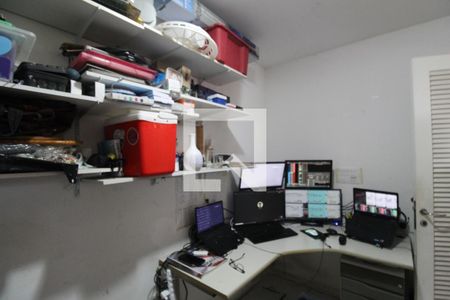 Apartamento à venda com 147m², 4 quartos e 3 vagasÁrea de serviço - Quarto