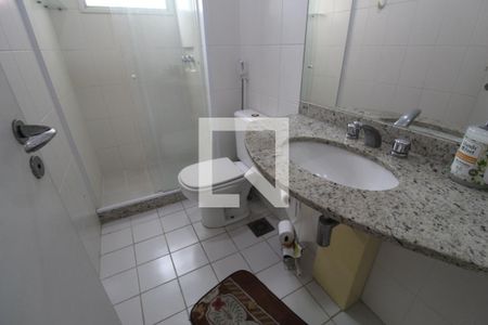 Apartamento à venda com 147m², 4 quartos e 3 vagasBanheiro da suíte 4