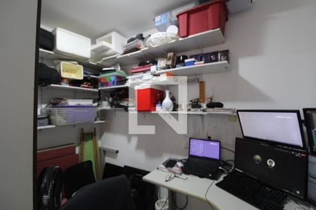 Apartamento à venda com 147m², 4 quartos e 3 vagasÁrea de serviço - Quarto