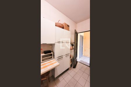 Casa à venda com 130m², 3 quartos e 4 vagas Casa à venda com 130m², 3 quartos e 4 vagasCozinha