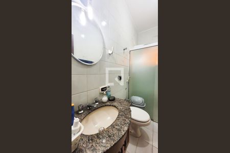 Casa à venda com 130m², 3 quartos e 4 vagas Casa à venda com 130m², 3 quartos e 4 vagasBanheiro Social