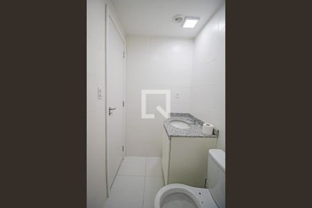 Apartamento para alugar com 55m², 2 quartos e 1 vaga Apartamento para alugar com 55m², 2 quartos e 1 vagaBanheiro da Suíte