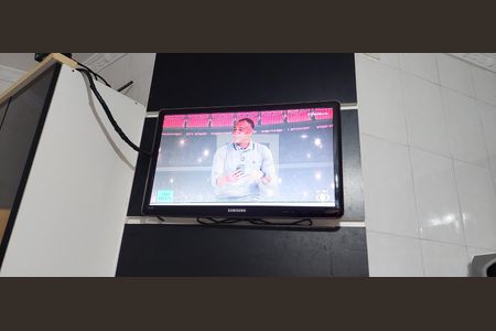 Casa à venda com 201m², 3 quartos e 2 vagas Casa à venda com 201m², 3 quartos e 2 vagasCozinha - TV