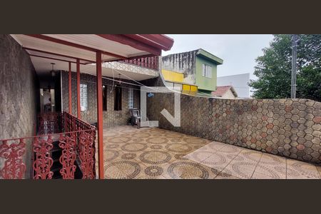 Casa à venda com 201m², 3 quartos e 2 vagas Casa à venda com 201m², 3 quartos e 2 vagasVaranda