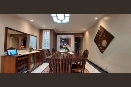 Sala de casa à venda com 3 quartos, 201m² em Parque Capuava, Santo André