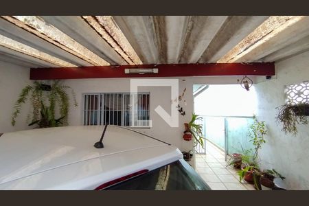 Casa à venda com 111m², 2 quartos e 2 vagas Casa à venda com 111m², 2 quartos e 2 vagasGaragem