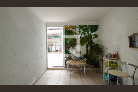 Casa à venda com 111m², 2 quartos e 2 vagas Casa à venda com 111m², 2 quartos e 2 vagasQuintal