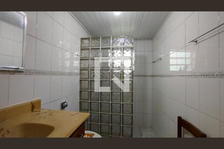 Casa à venda com 111m², 2 quartos e 2 vagas Casa à venda com 111m², 2 quartos e 2 vagasBanheiro