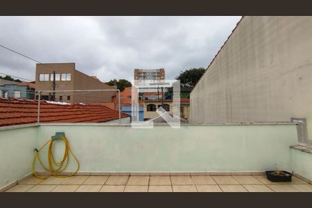 Casa à venda com 111m², 2 quartos e 2 vagas Casa à venda com 111m², 2 quartos e 2 vagasTerraço