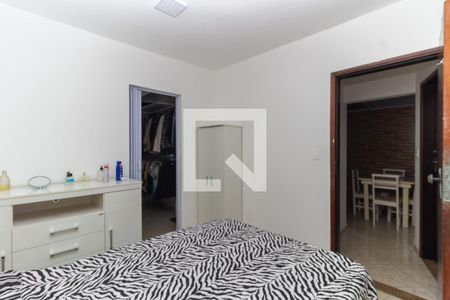 Suíte de casa à venda com 2 quartos, 350m² em Jardim da Glória, São Paulo