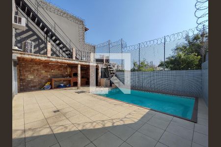 Casa à venda com 150m², 4 quartos e 2 vagasÁrea comum