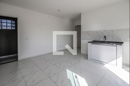 sala e cozinha compartilhadas de casa para alugar com 1 quarto, 40m² em Parque Bristol, São Paulo