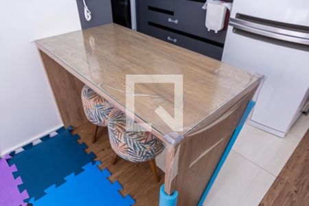 Cozinha de apartamento para alugar com 2 quartos, 34m² em Vila Pierina, São Paulo