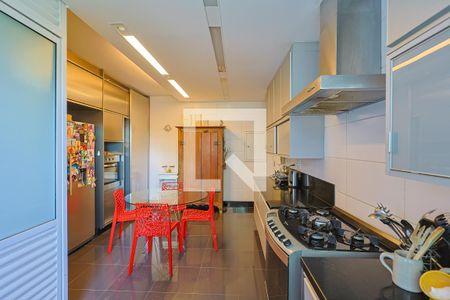 Apartamento à venda com 201m², 4 quartos e 3 vagasCozinha