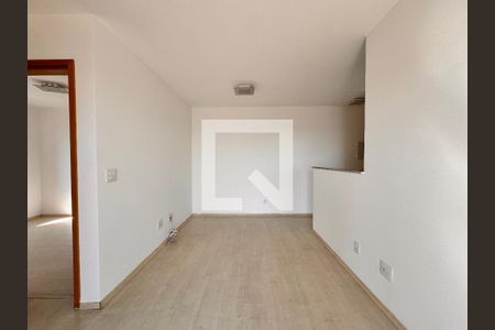 Sala de apartamento para alugar com 2 quartos, 50m² em Utinga, Santo André