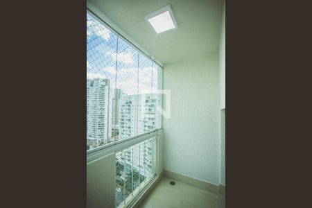 Varanda de apartamento à venda com 3 quartos, 168m² em Chácara Inglesa, São Paulo