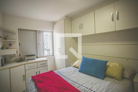 Suíte de apartamento à venda com 3 quartos, 168m² em Chácara Inglesa, São Paulo