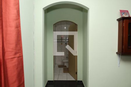 Casa à venda com 440m², 4 quartos e 4 vagasCorredor 