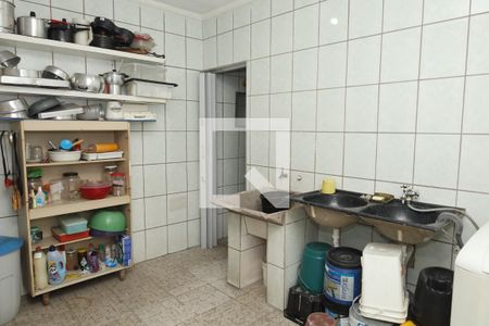 Casa à venda com 440m², 4 quartos e 4 vagasLavanderia 