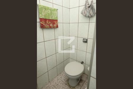 Casa à venda com 440m², 4 quartos e 4 vagasBanheiro