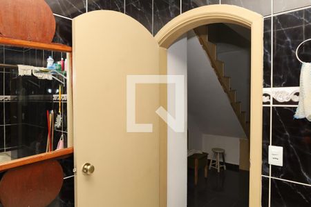 Casa à venda com 440m², 4 quartos e 4 vagasBanheiro