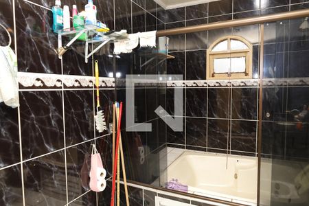 Casa à venda com 440m², 4 quartos e 4 vagasBanheiro