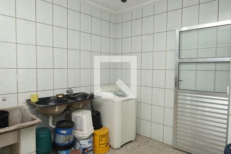 Casa à venda com 440m², 4 quartos e 4 vagasLavanderia 