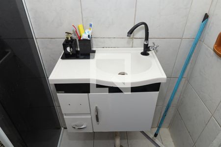 Casa à venda com 170m², 2 quartos e 1 vagaBanheiro