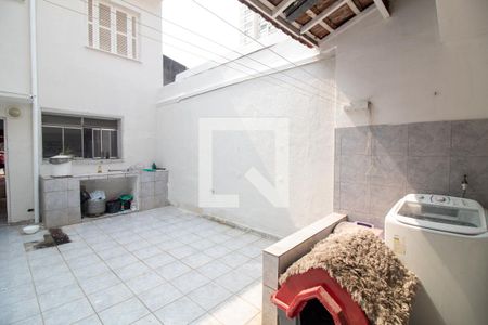 Casa para alugar com 135m², 3 quartos e 2 vagasQuintal