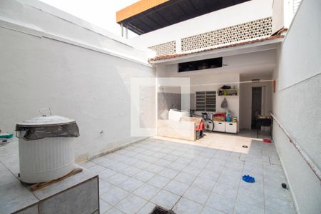 Casa para alugar com 135m², 3 quartos e 2 vagasQuintal
