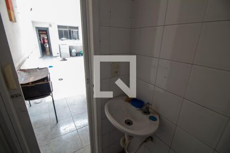 Casa para alugar com 135m², 3 quartos e 2 vagasBanheiro de Serviço