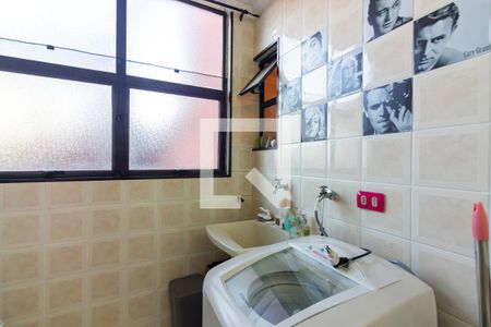 Apartamento à venda com 65m², 2 quartos e 1 vagaÁrea de Serviço 