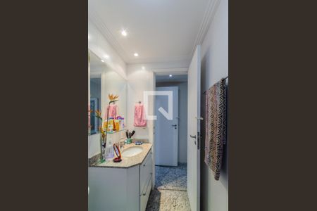 Apartamento à venda com 133m², 3 quartos e 2 vagasBanheiro da Suíte 2