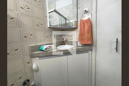 Apartamento à venda com 75m², 3 quartos e sem vagaBanheiro