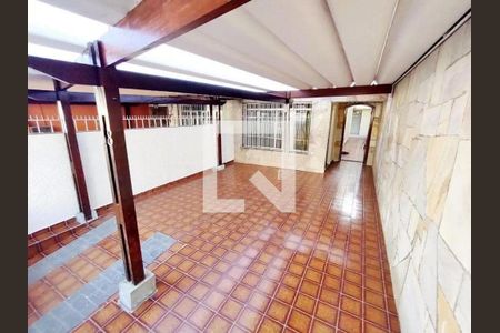 Casa à venda com 93m², 3 quartos e 2 vagas
