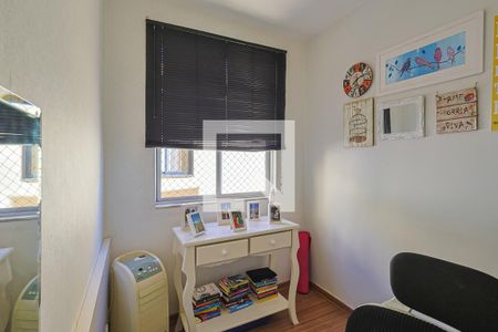 Quarto 1 de apartamento para alugar com 3 quartos, 80m² em Gutierrez, Belo Horizonte