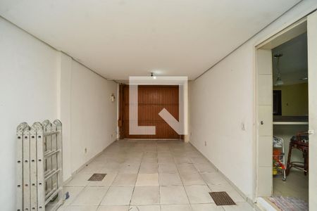 Garagem de casa para alugar com 4 quartos, 234m² em Vila Jardim, Porto Alegre
