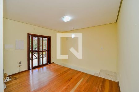 Sala 2 de casa para alugar com 4 quartos, 234m² em Vila Jardim, Porto Alegre