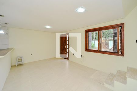 Sala 1 de casa para alugar com 4 quartos, 234m² em Vila Jardim, Porto Alegre