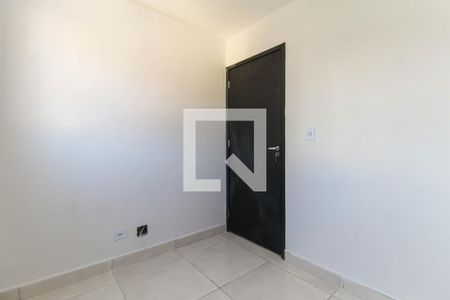 Quarto 2 de apartamento para alugar com 2 quartos, 40m² em Cidade Antônio Estêvão de Carvalho, São Paulo