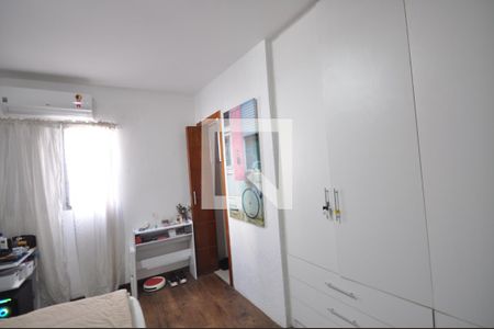 Casa à venda com 75m², 2 quartos e 2 vagasSuíte 2