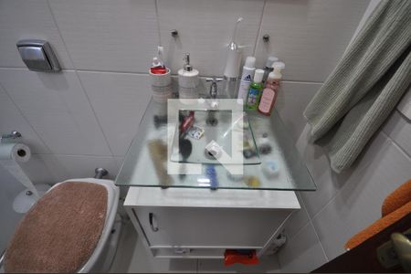 Casa à venda com 75m², 2 quartos e 2 vagasBanheiro da Suíte 1