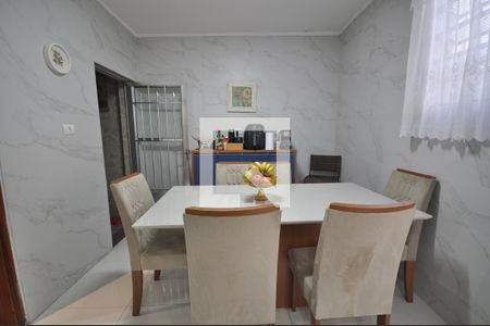 Casa à venda com 75m², 2 quartos e 2 vagasCozinha