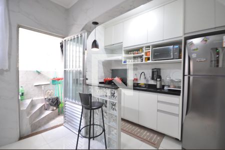 Casa à venda com 75m², 2 quartos e 2 vagasCozinha
