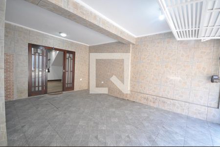 Casa à venda com 75m², 2 quartos e 2 vagasGaragem