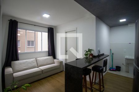 Sala de apartamento para alugar com 2 quartos, 34m² em Guaianazes, São Paulo