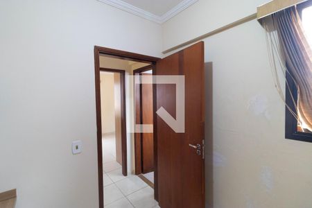 Apartamento à venda com 80m², 3 quartos e 1 vagaQuarto 02
