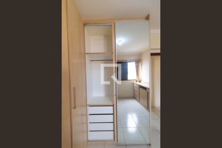 Apartamento à venda com 80m², 3 quartos e 1 vagaQuarto 03 - Armário