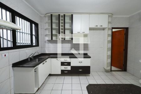 Casa à venda com 120m², 2 quartos e 2 vagasCozinha