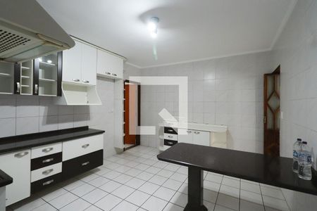 Casa à venda com 120m², 2 quartos e 2 vagasCozinha